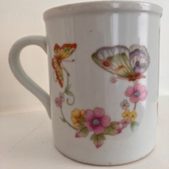 Beautiful Vintage Butterfly and Flowers Mug - The Toscany Collection - Japan - Picture 3 of 5